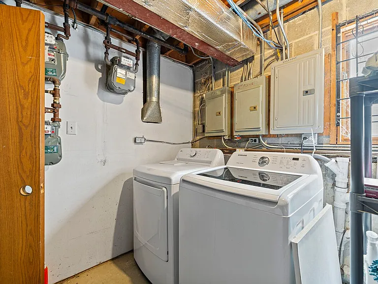 Laundry Room Cabinet
