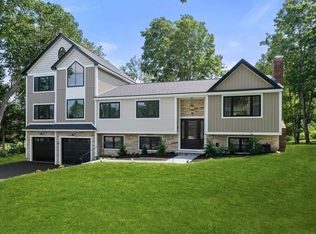 35 Longmeadow Rd, Medfield, MA 02052