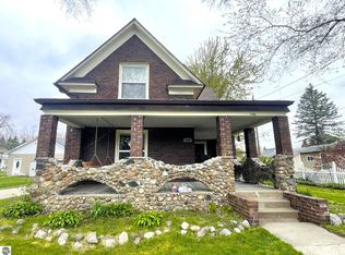 246 Henry St, Hemlock, MI 48626