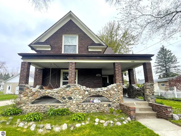246 Henry St, Hemlock, MI 48626