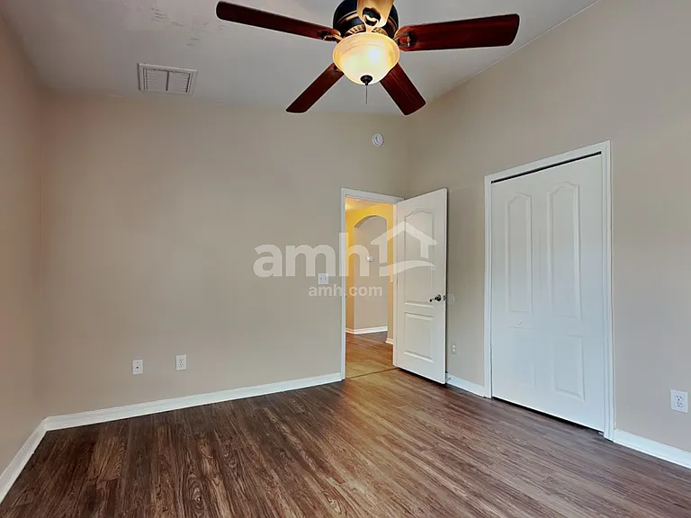 18025 Cypress Bay Pkwy — Photo 13