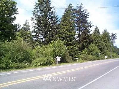 44 Oakes Avenue photo 1