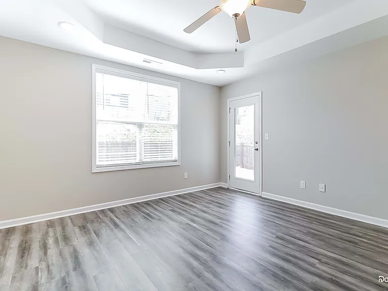 147 Forsyth Pkwy — Photo 8