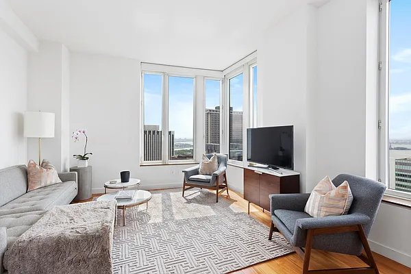 Rented by Douglas Elliman | media 15
