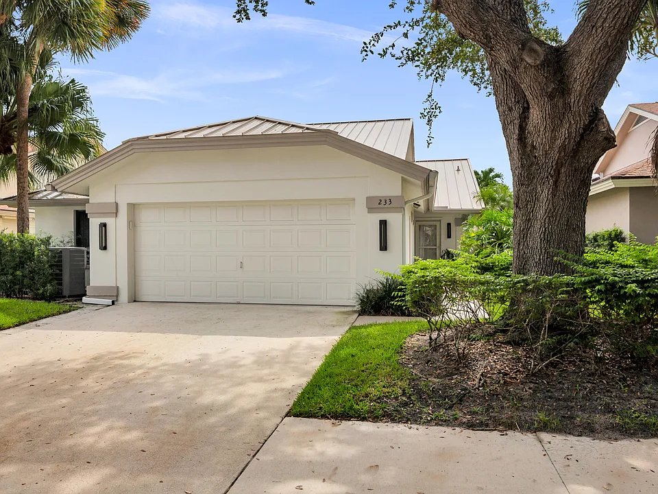 233 River Park Dr