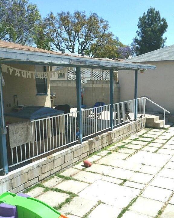 2nd image of 15018 Hayward St