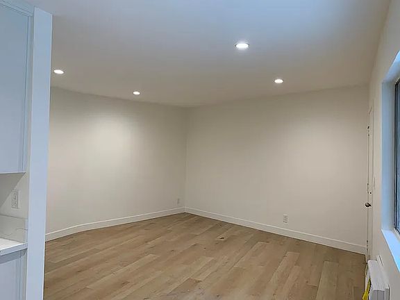 2nd image of 770 N Hill Pl #3