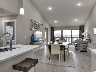 17045 Hawthorne Ave, Omaha, NE, 68118