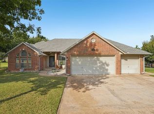 10921 Turkey Run Dr, Edmond, OK 73025