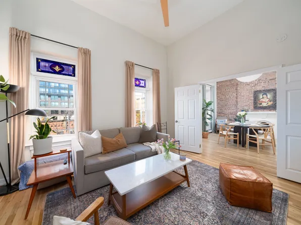 205 14th St APT 4F, Hoboken, NJ 07030