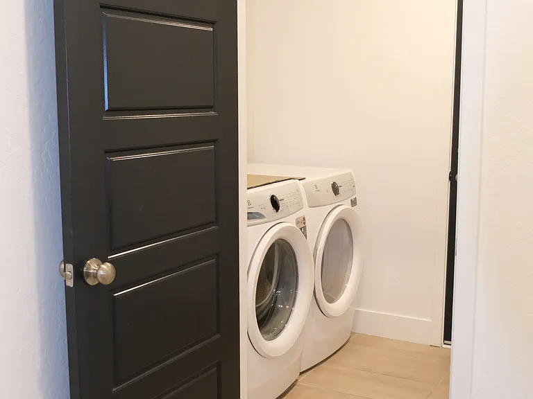 2816 E Teaberry Dr #1 — Photo 27