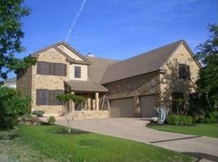 27 Cottondale Rd, The Hills, TX 78738