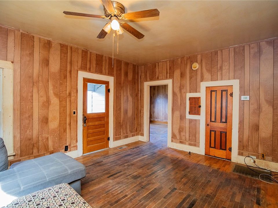 1st image of 407 N Pittman St