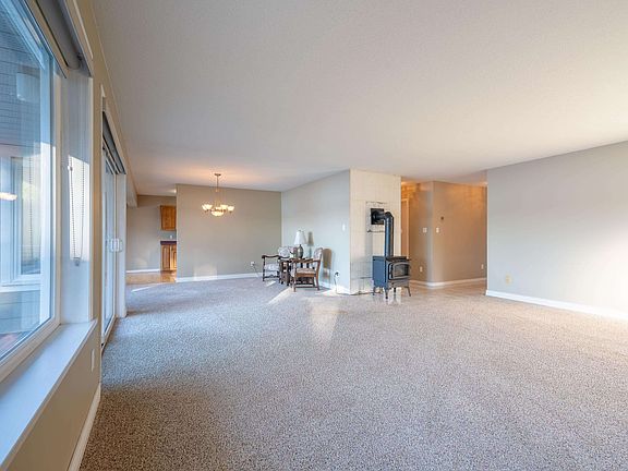 5th image of 6343 Marmot Rd