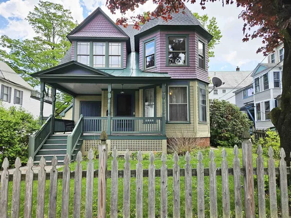 30 Chapin Street, Brattleboro, VT 05301