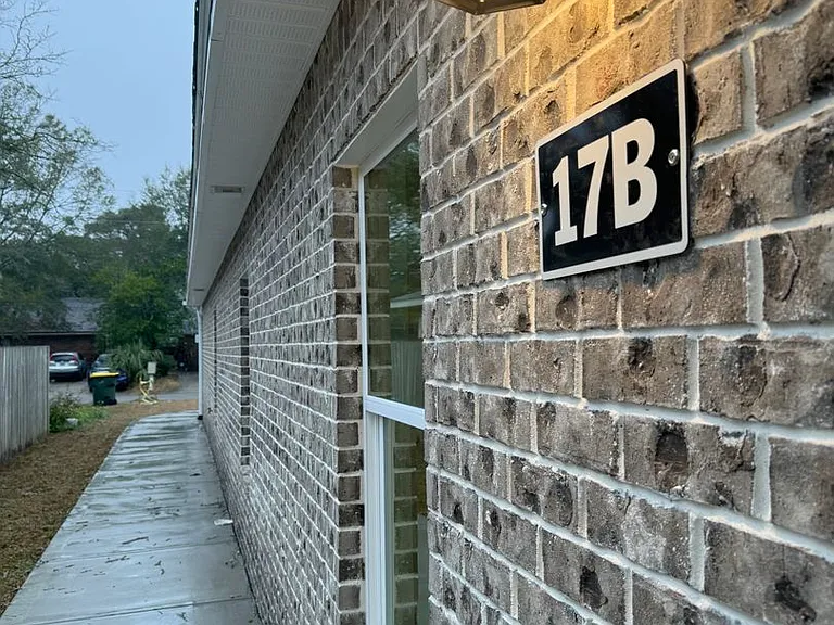 17 Cape Dr #B — Photo 2