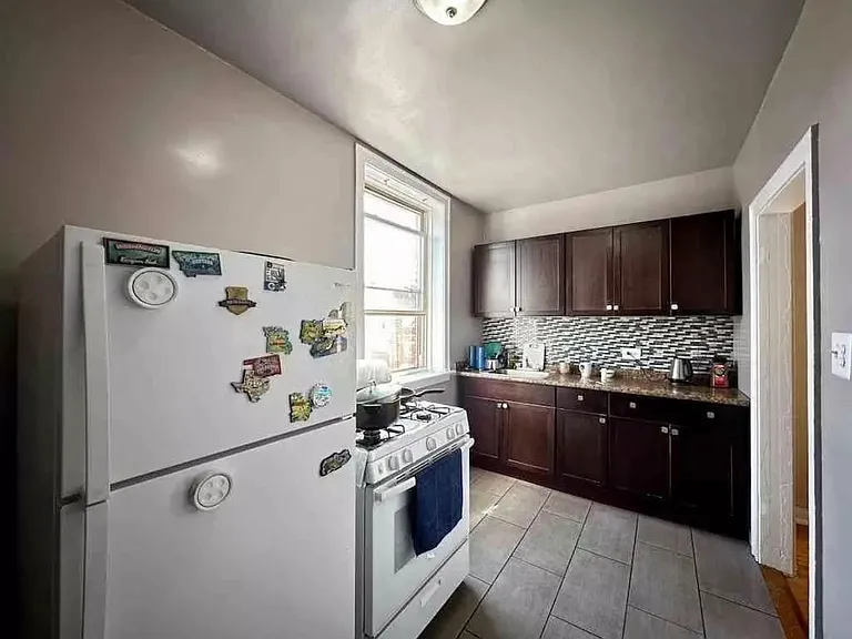 4257 W Addison St #3 — Photo 2