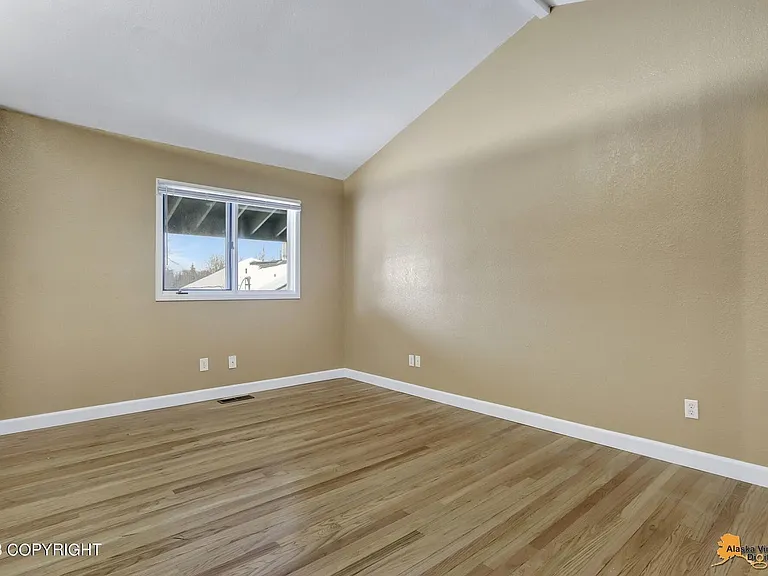 2905 Turnagain St — Photo 13