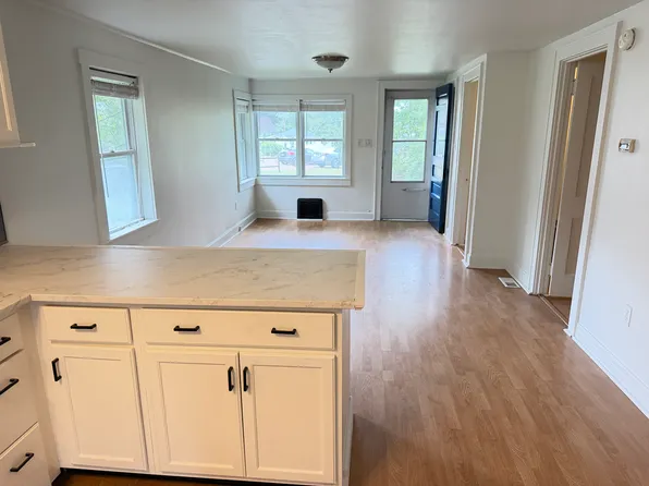 120 Marble Island Rd, Colchester, VT 05446