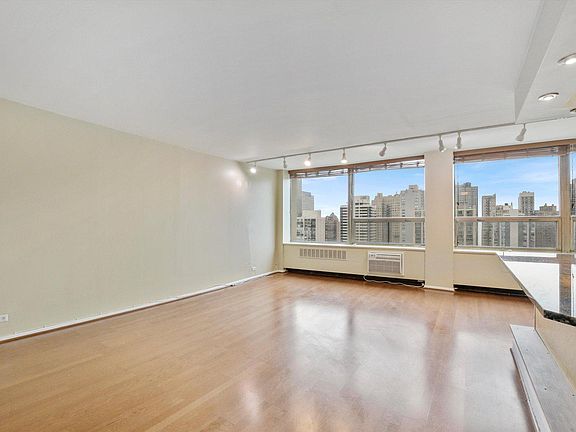 2nd image of 1455 N Sandburg Ter APT 1904