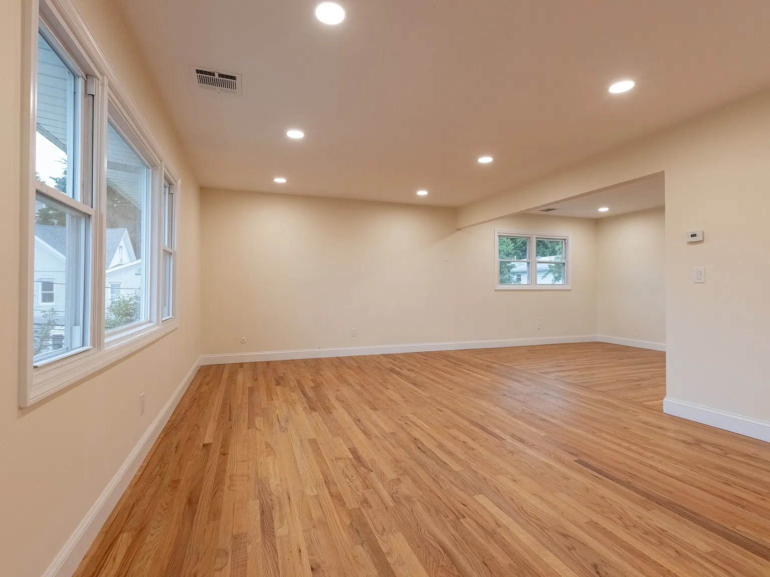 3 bed, $3,200 — Photo 3