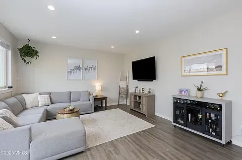 3 bed, 1532 sqft, $4,500 — Photo 3