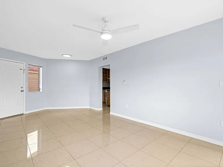 18638 NE 18th Ave #244 — Photo 4