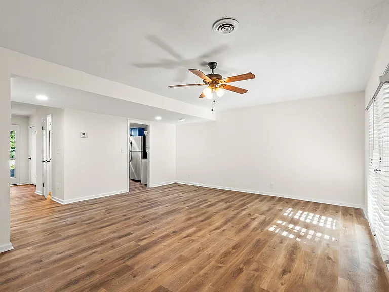 512 Ridley Ave #A — Photo 9