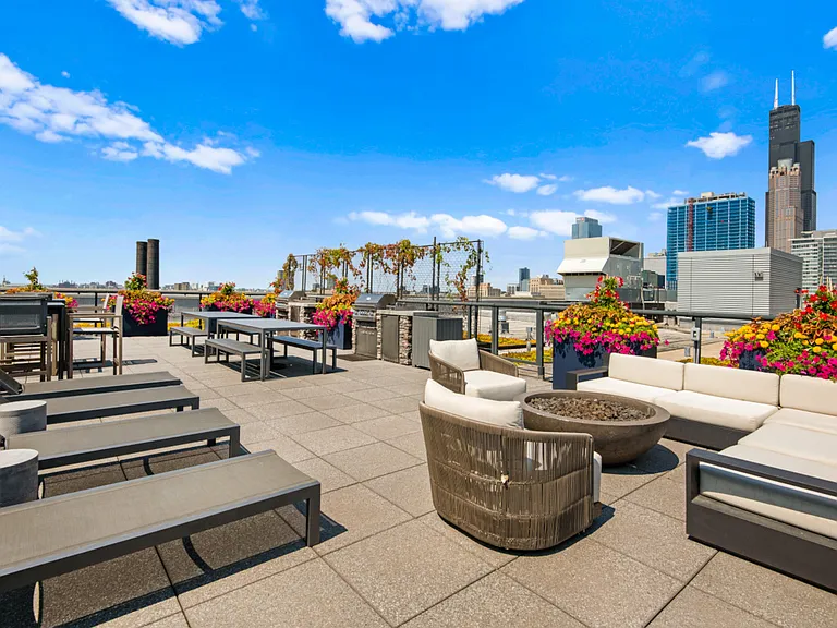 Roosevelt Collection Lofts — Photo 8