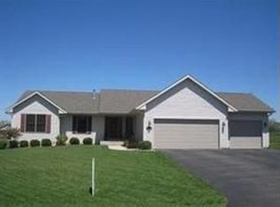 5484 Talon Trl, Machesney Park, IL 61115