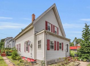 97 Piedmont St, Worcester, MA 01609