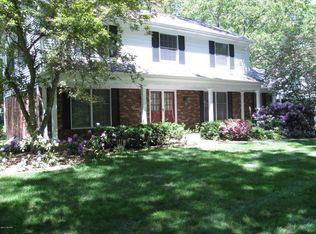 5420 Swallow Ave, Kalamazoo, MI 49009