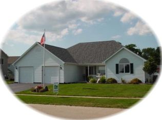 403 E Rennesoy Dr, Newark, IL 60541