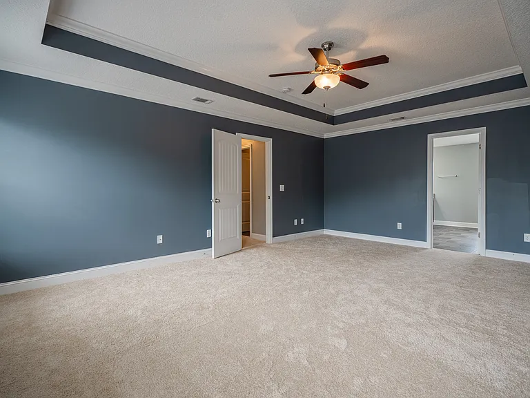 717 Highgrove Ct — Photo 38