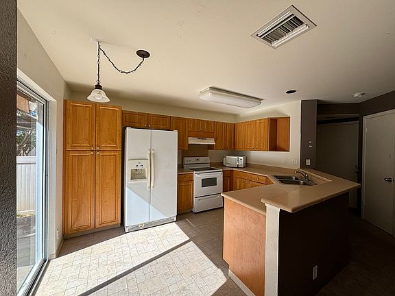 2nd image of 91-574 Makalea St