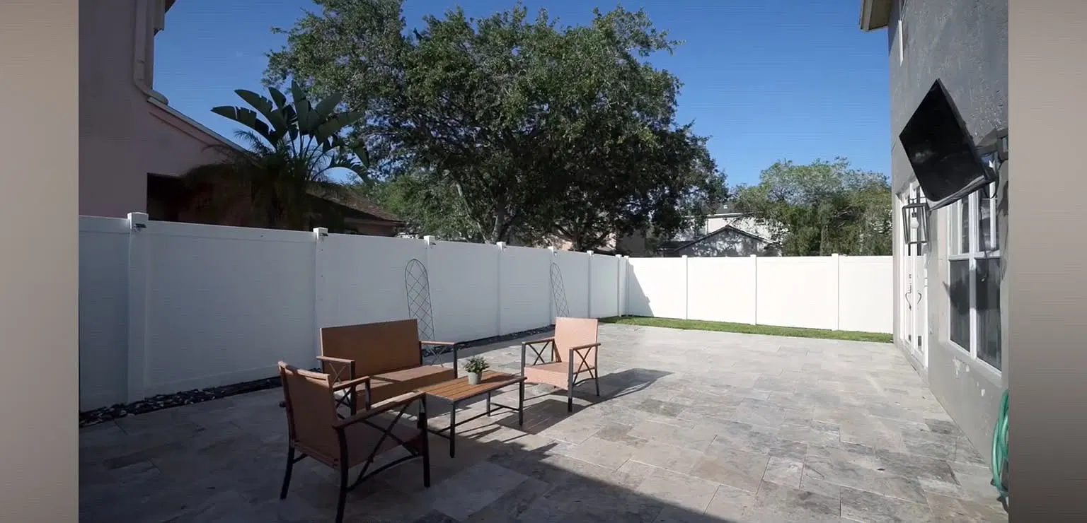 NW 1st St, Pembroke Pines — Photo 4