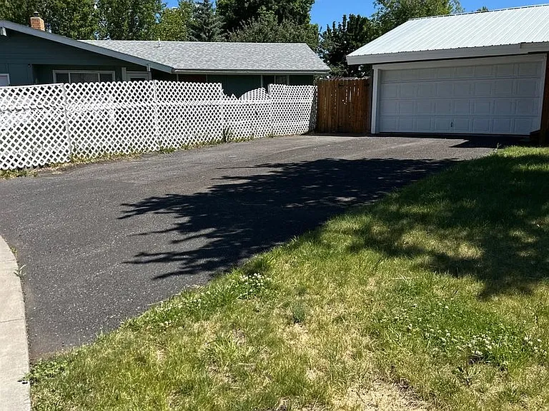 4321 Myrtlewood Dr — Photo 3