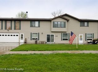 118 S Vine Ave, Lacona, IA 50139