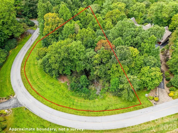 76 Old Hickory Trl #152, Hendersonville, NC 28739