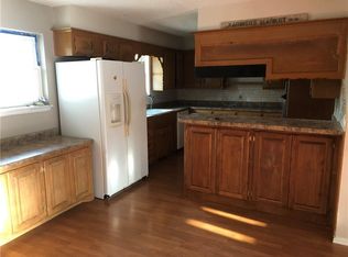 902 Hampton Rd, Harrah, OK 73045