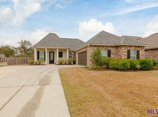 18278 Old Reserve Dr, Prairieville, LA 70769