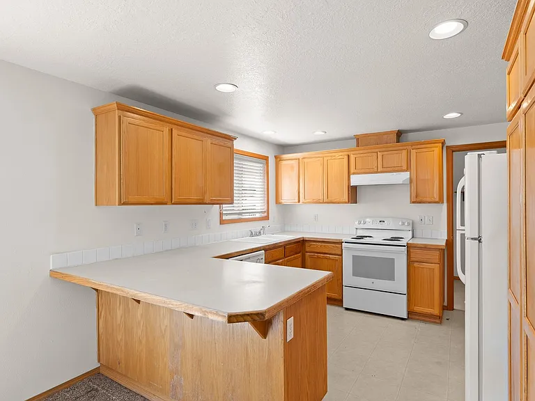 6032 SE Reedway St — Photo 10