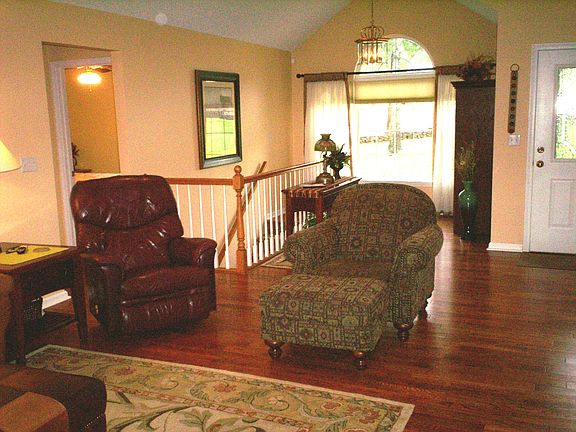 Living Area 2