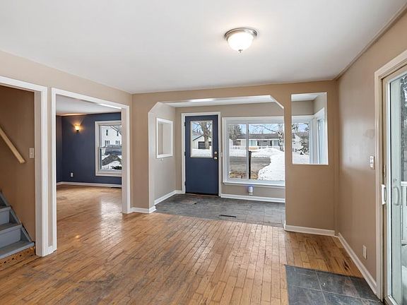 5th image of 6213 Maple St
