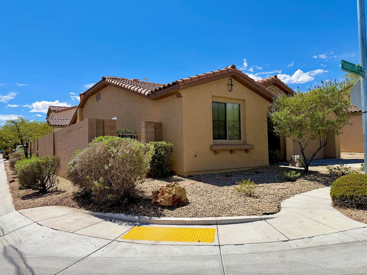 7493 Longhorn Lodge Avenue, Las Vegas, Nevada 89113 — Photo 3