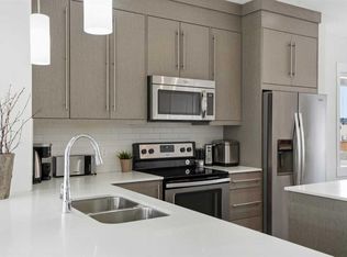 111 W Rainbow Falls Gate #70, Chestermere, AB T1X 0Z4