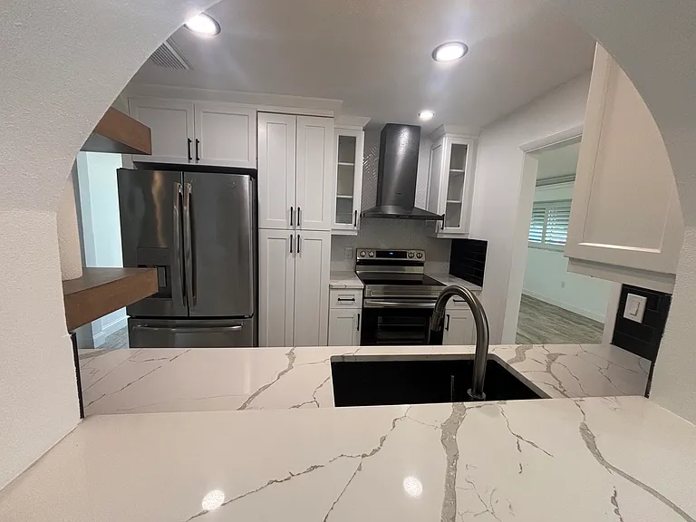 6060 Denver St NE — Photo 4