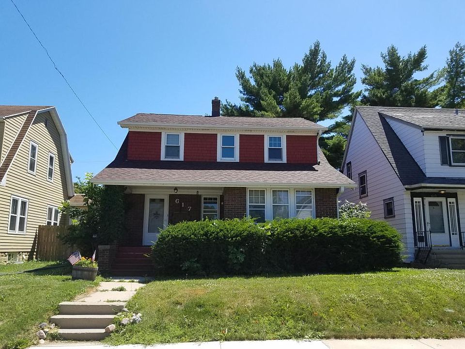 2nd image of 617 Montana Ave