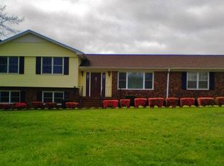 305 Woodland Dr, Easley, SC 29642