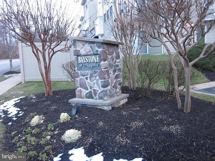 3 bed, 2.5 bath, 2176 sqft, $2,895 — Photo 2